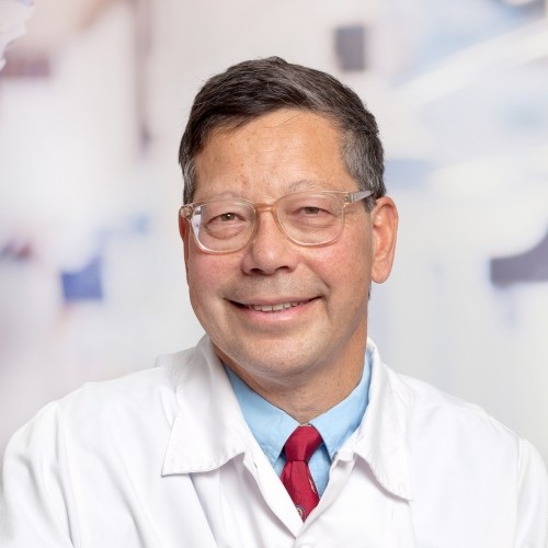 dr. Peter Go